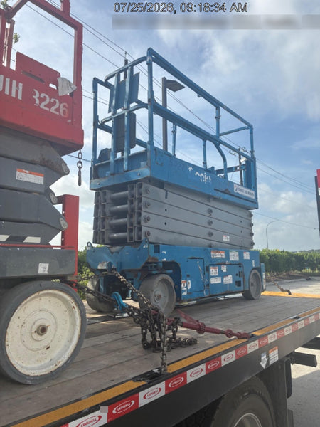 2017 Genie GS-3232 Genie GS3232 Narrow 32' Scissor Lift