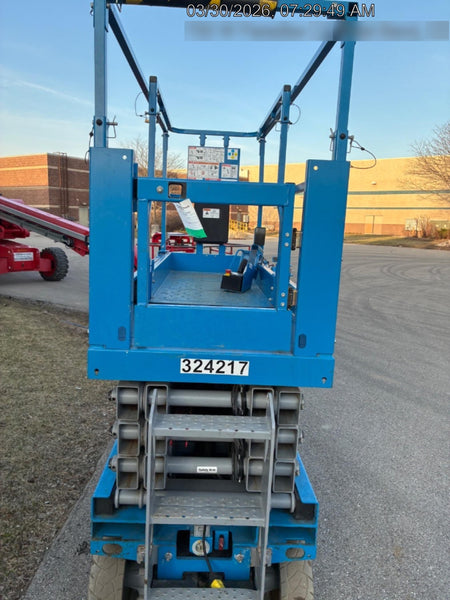 2023 GENIE GS-2632