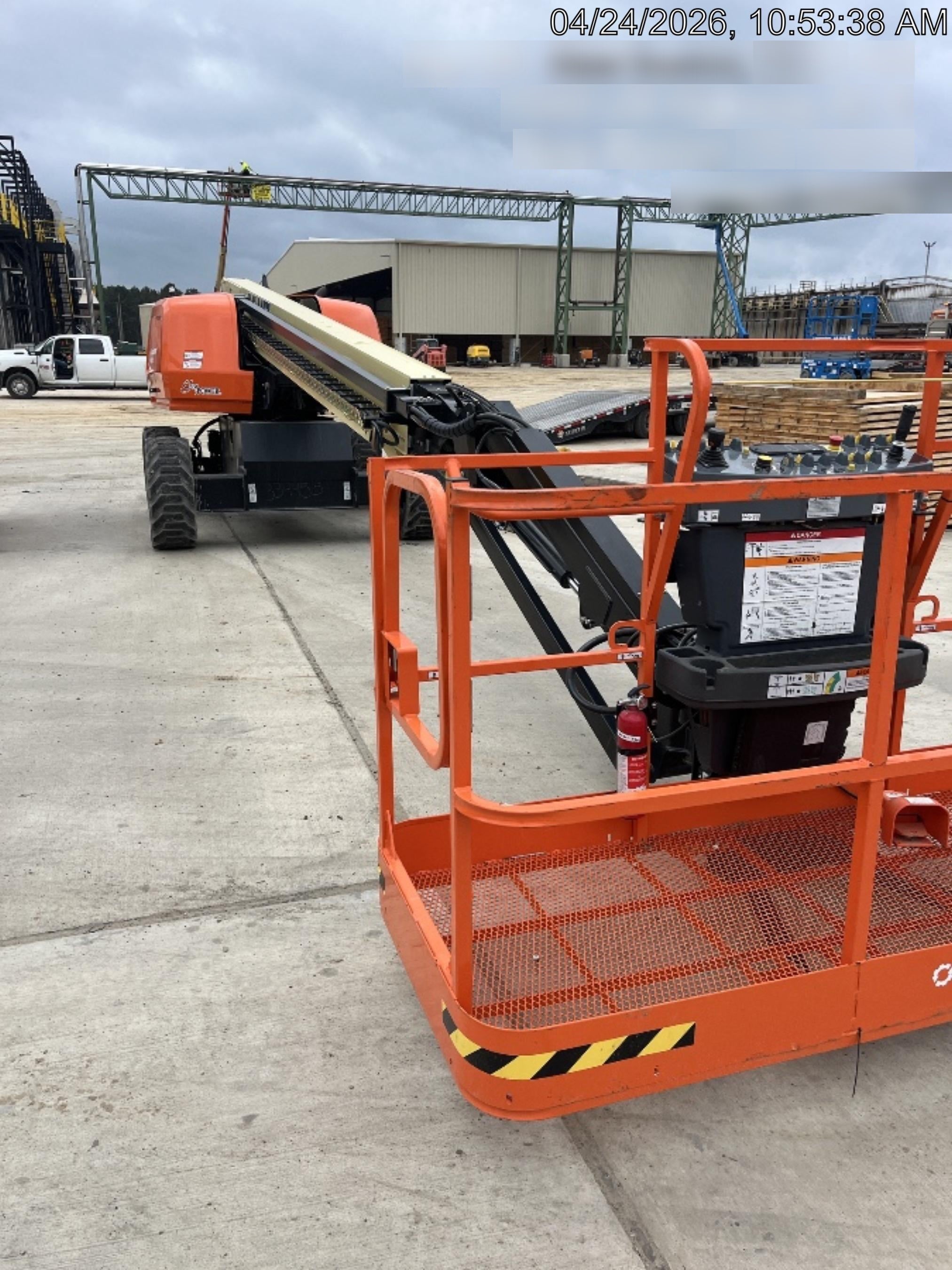 2025 JLG 660SJ