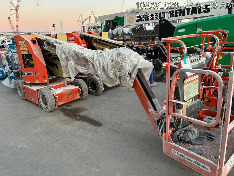 2019 JLG E300AJP