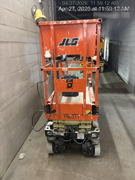 2021 JLG ES1330L