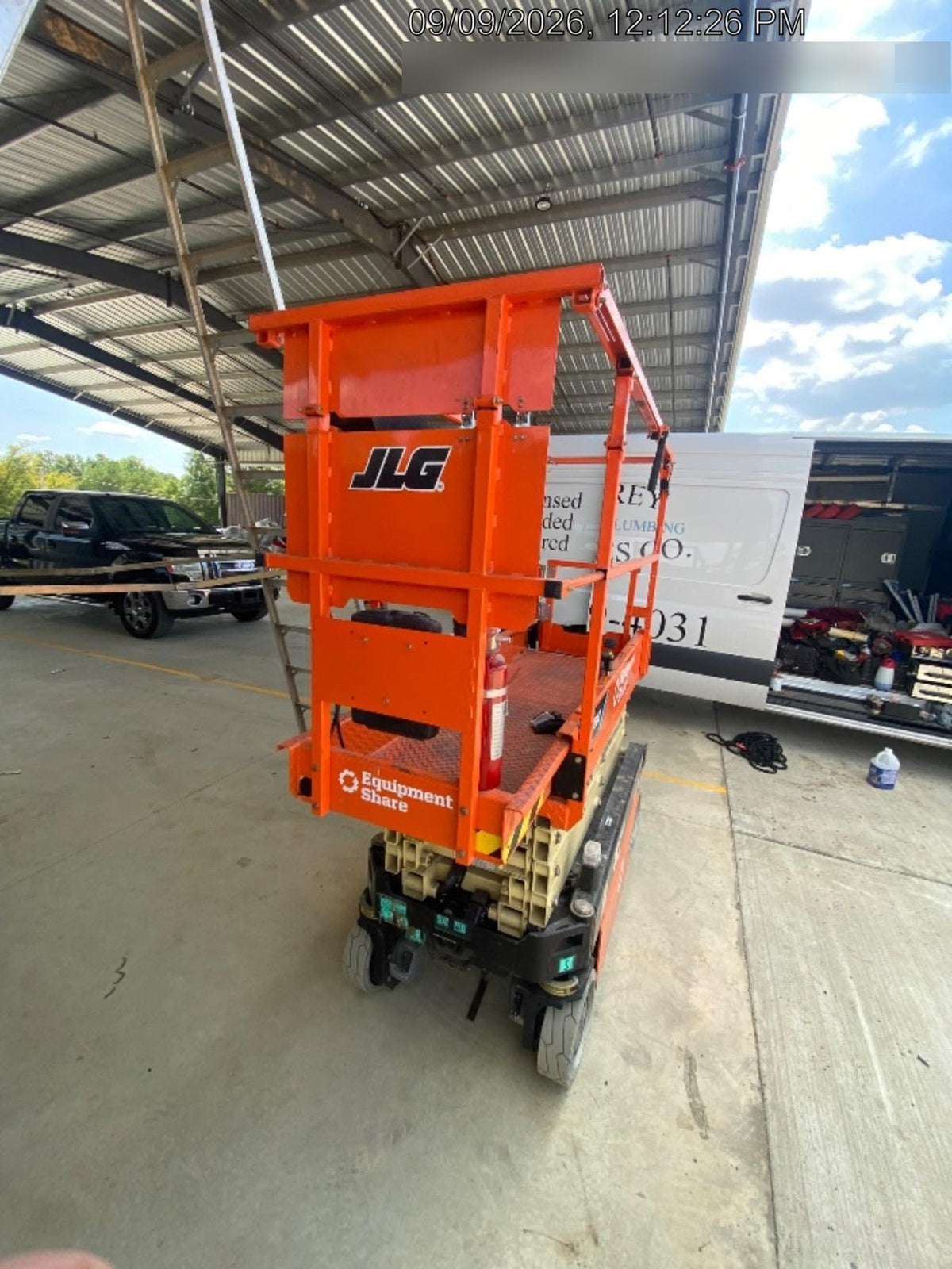 2025 JLG ES1932
