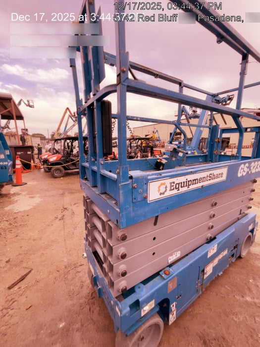 2019 Genie GS-3232 Standard Options