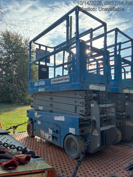 2020 Genie GS-1930 Solid Non Marking Tires, Beacon, Folding rails with half height swing gate, 800W Inverter