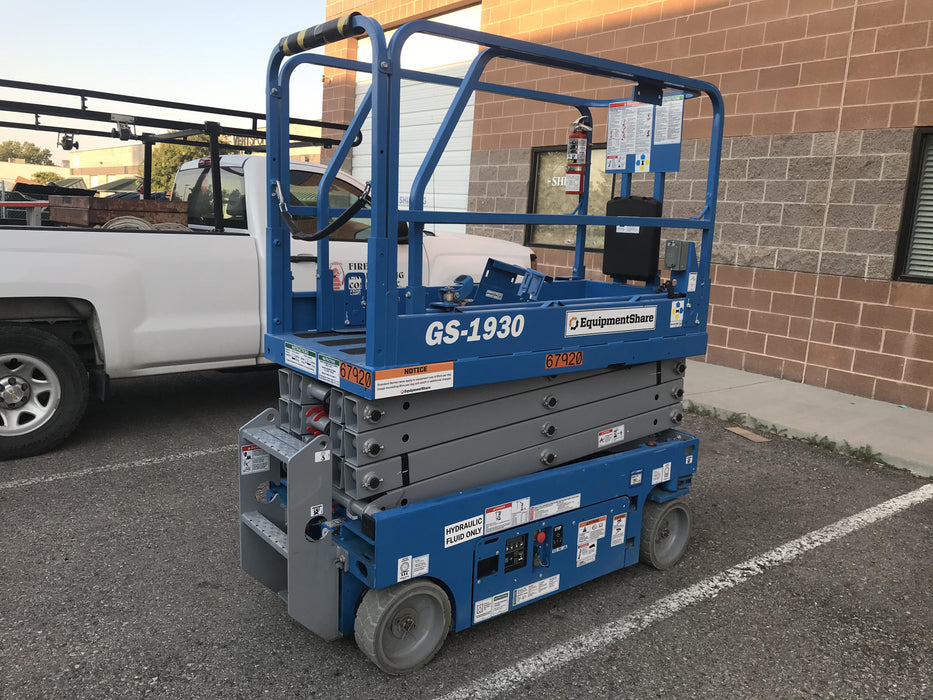 2020 Genie GS-1930 Fixed rails with chain entry gate - Pre A92.20