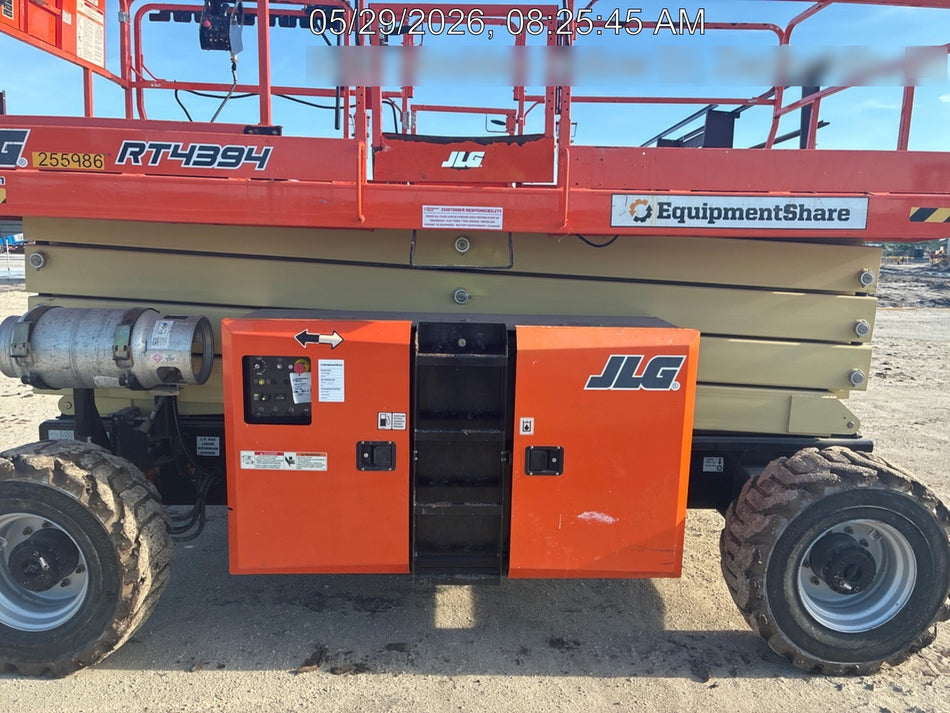 2022 JLG 4394RT