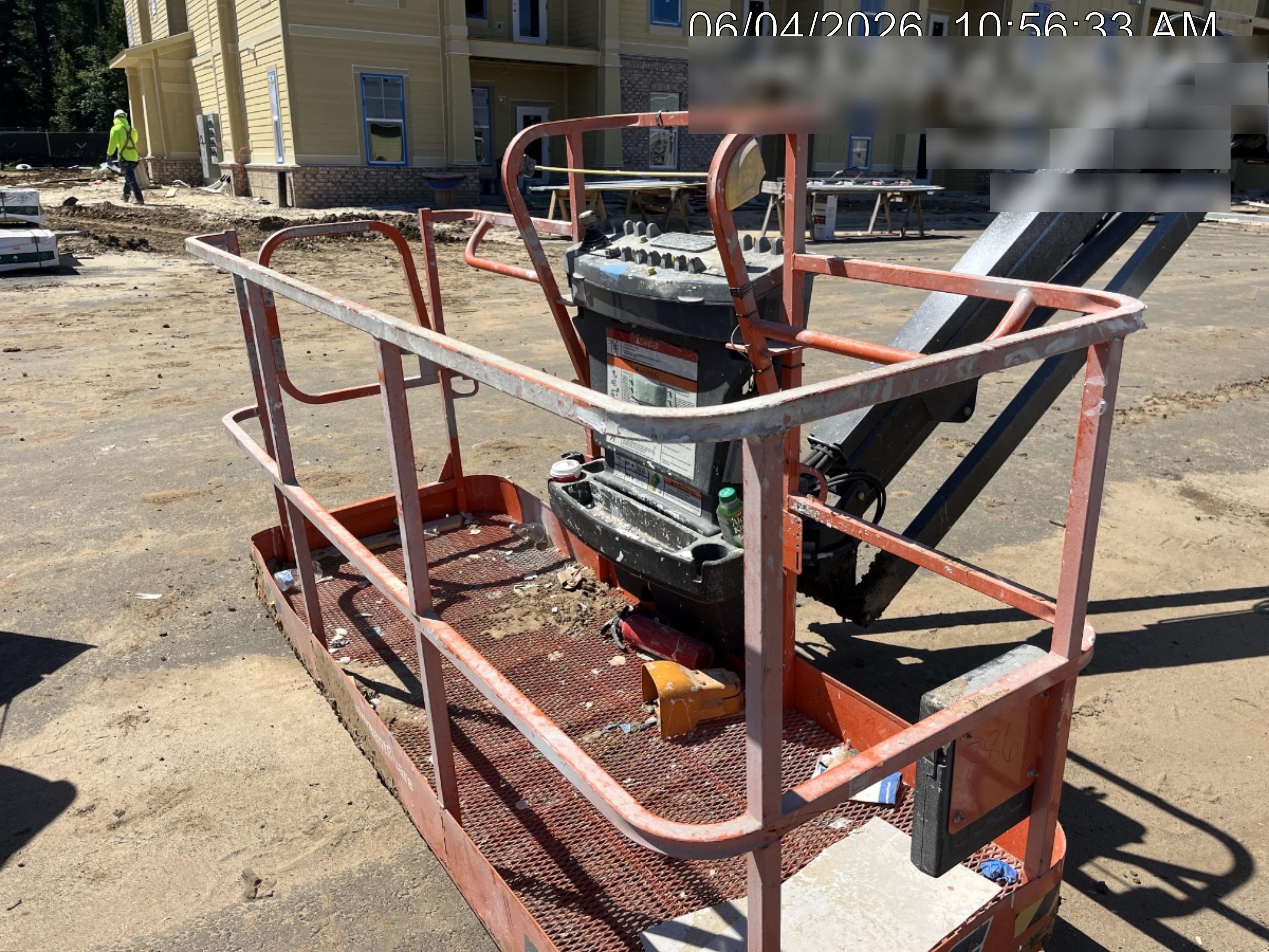 2025 JLG 660SJ