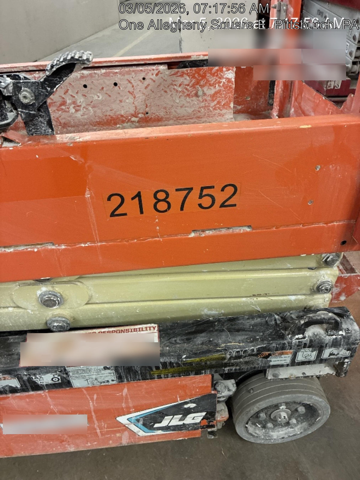 2022 JLG ES1330L