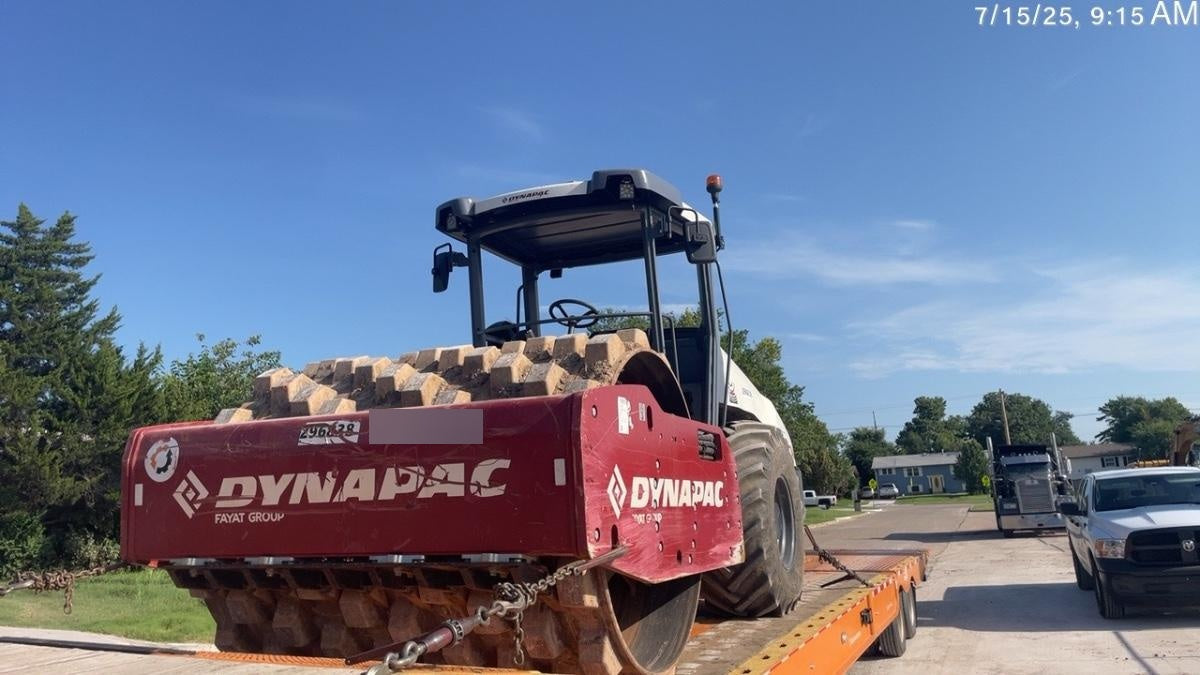 2023 DYNAPAC CA2500PD