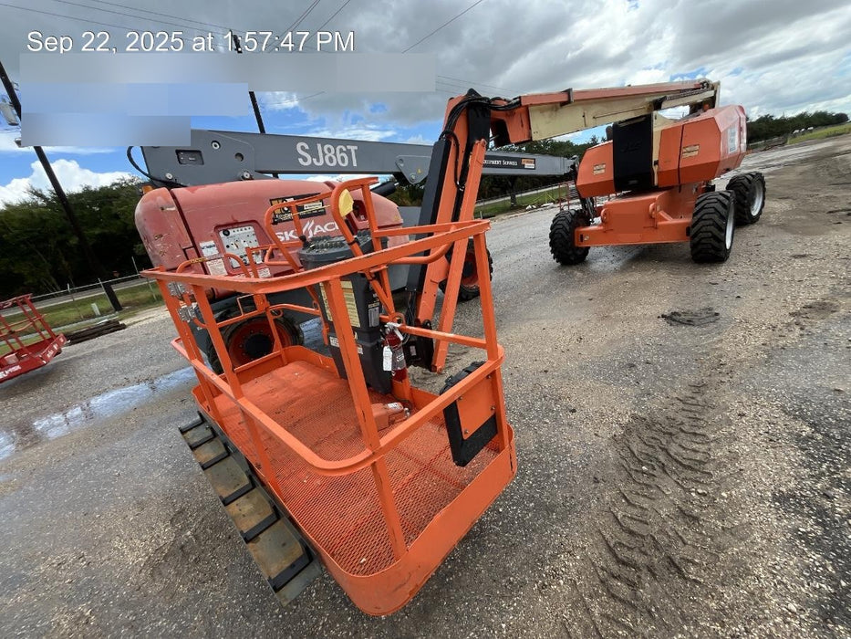 2019 JLG 800AJ