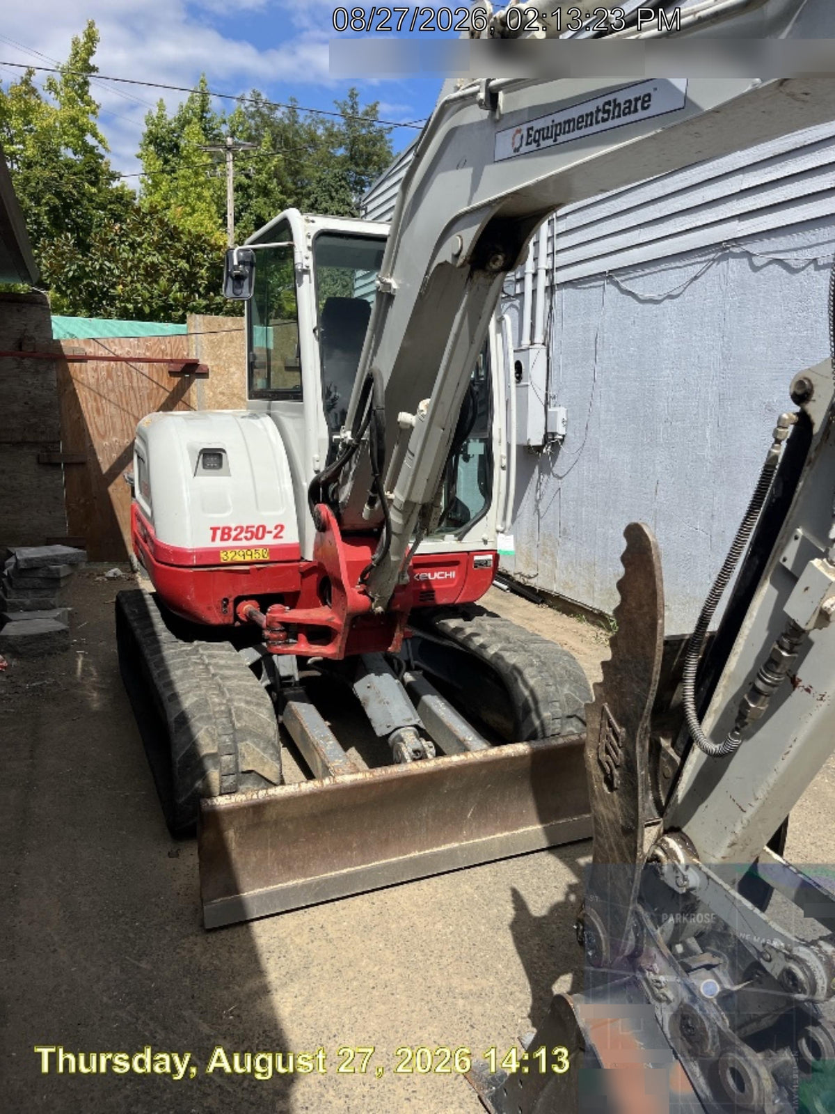 2023 TAKEUCHI TB250-2CR