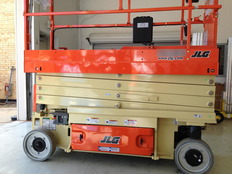 2016 JLG 2632ES