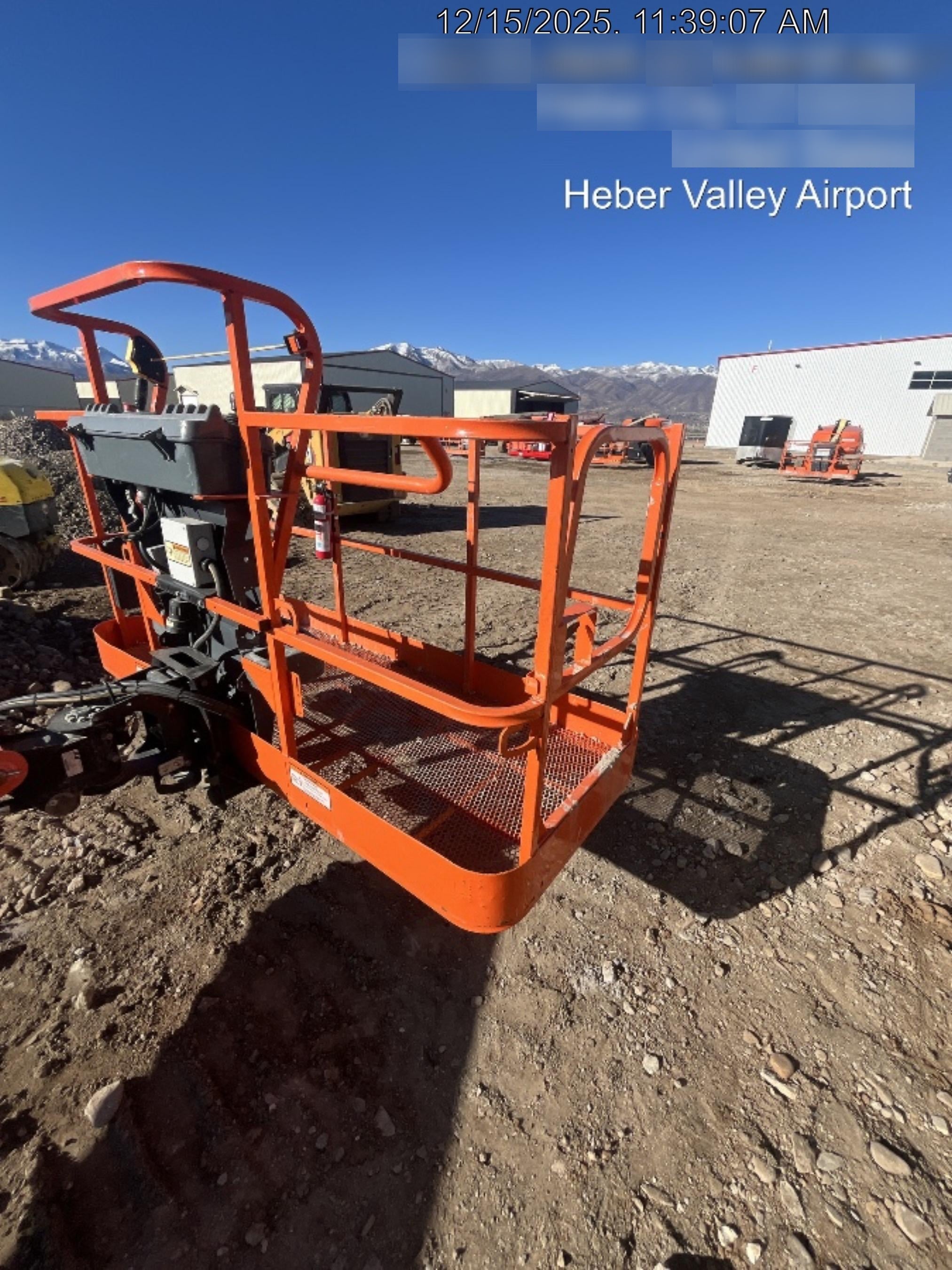 2021 JLG 400S