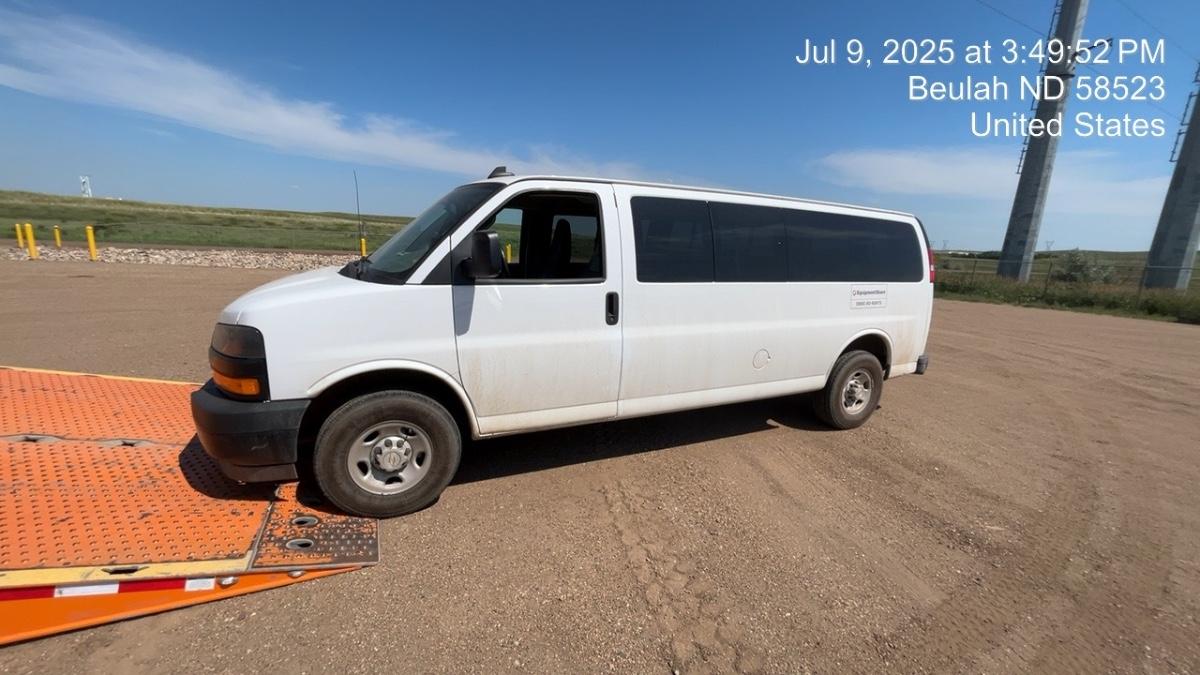 2023 CHEVROLET Express Van - Rental