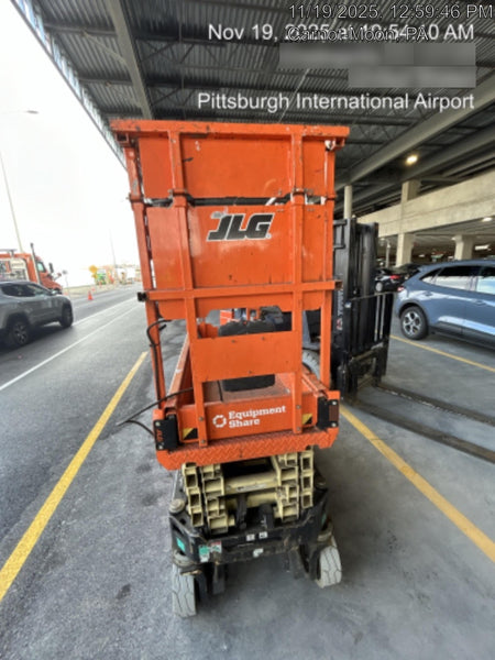 2022 JLG ES1932
