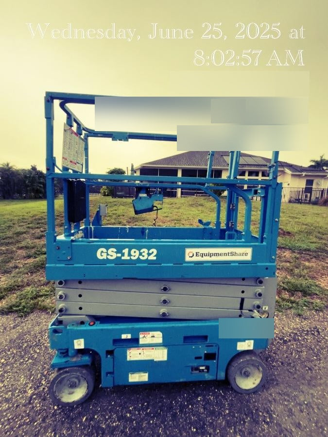 2022 GENIE GS-1932