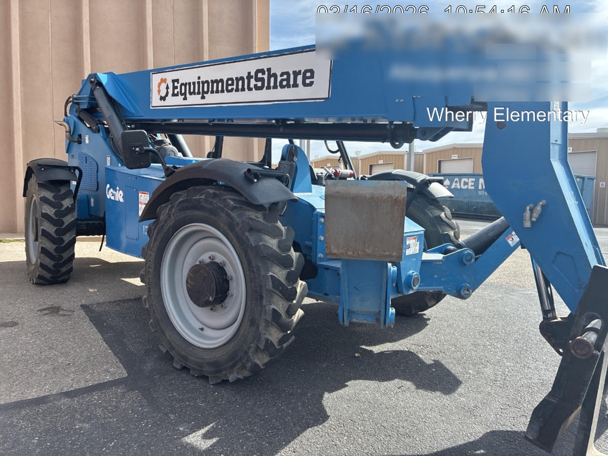 2018 GENIE GTH-1056