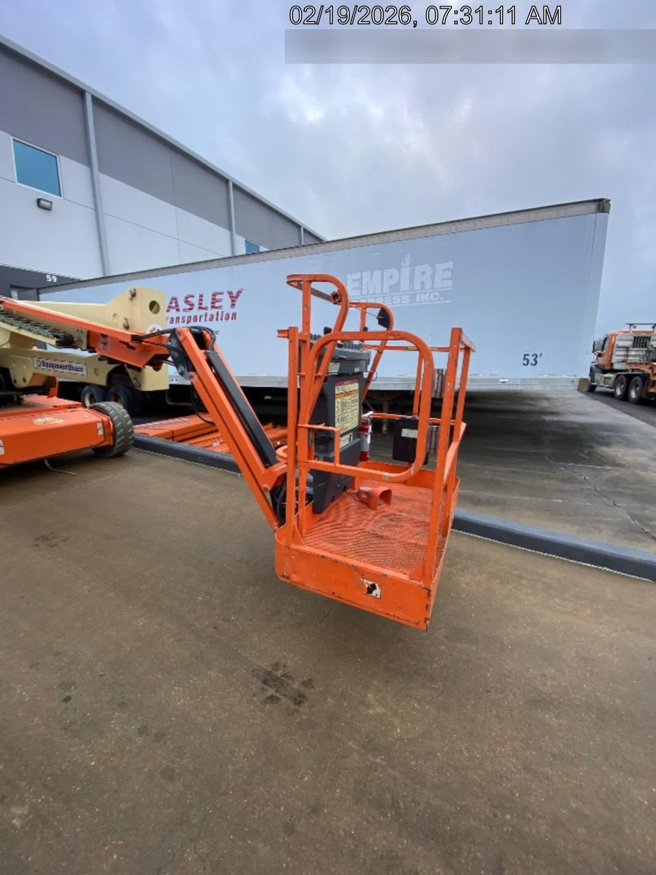 2019 JLG E450AJ
