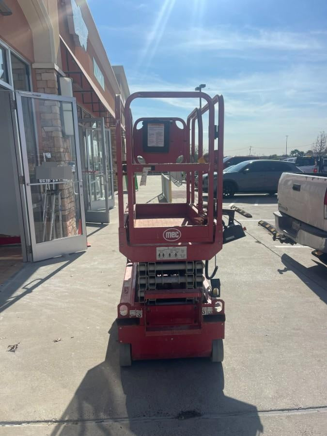 2019 MEC 1330SE MEC 1330SE w/ES Track Hardware, Full Extended 2 Year Warranty