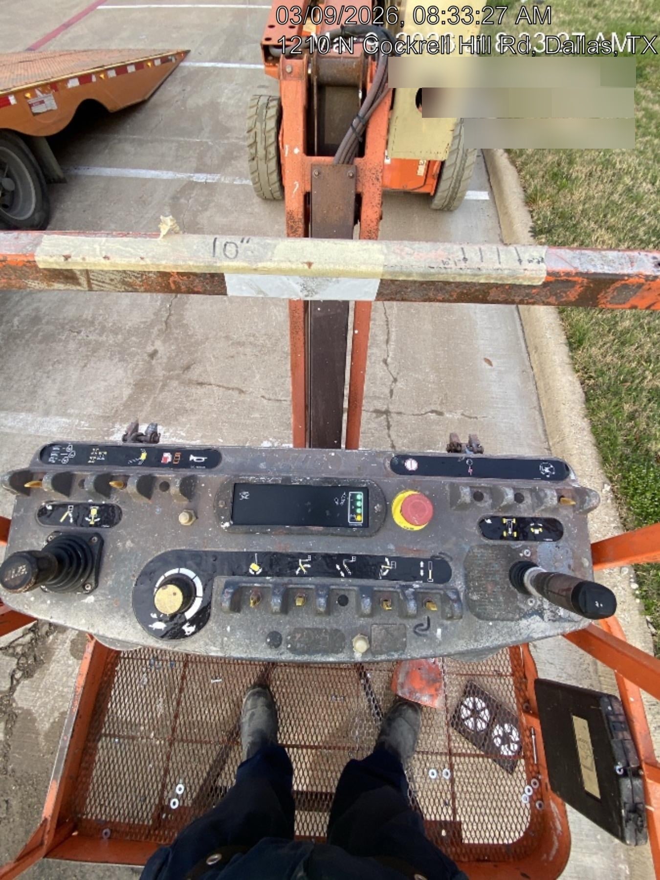2019 JLG E450AJ