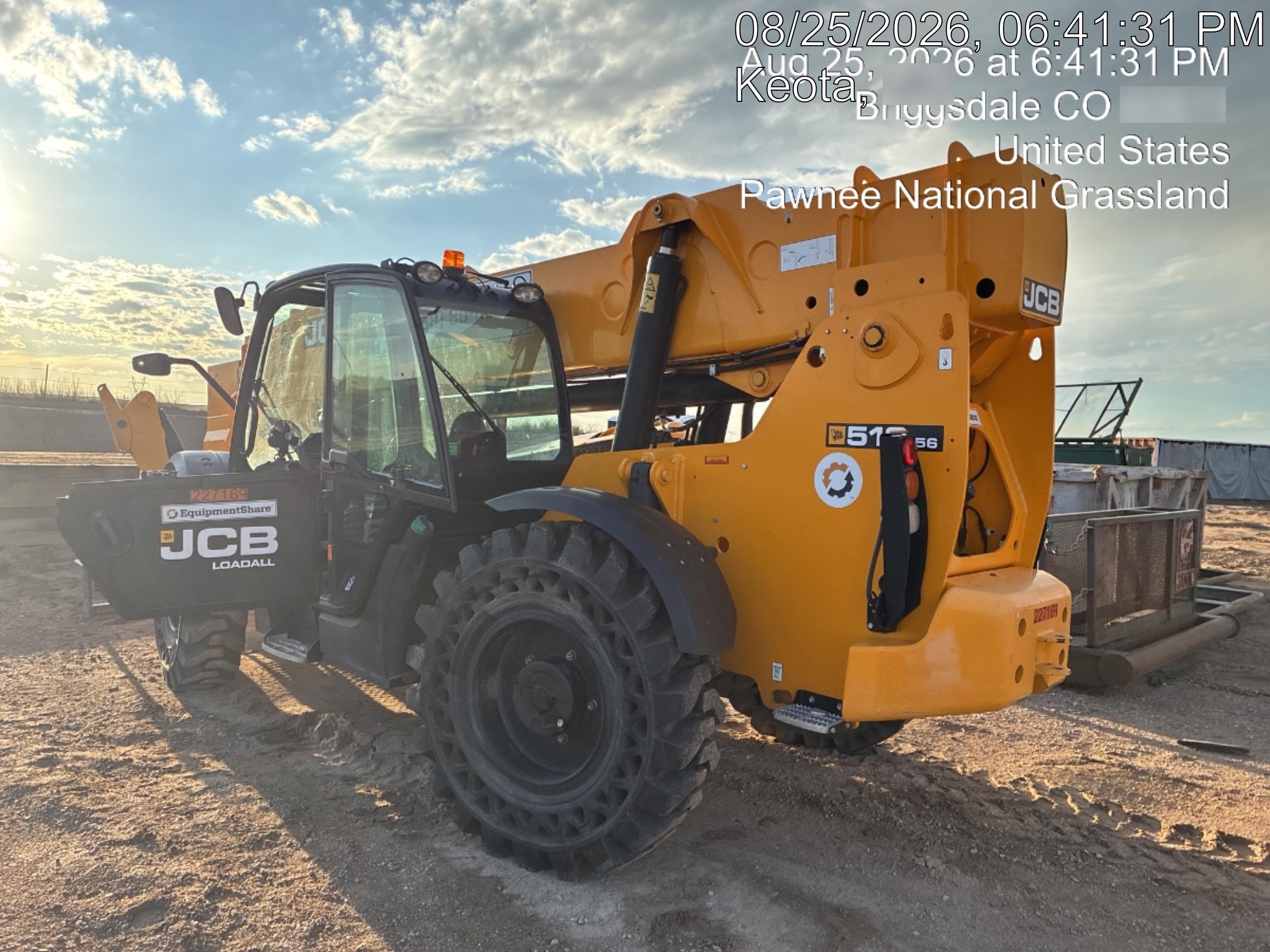 2021 JCB 512-56