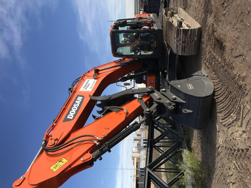 2019 DOOSAN DX225LC-5