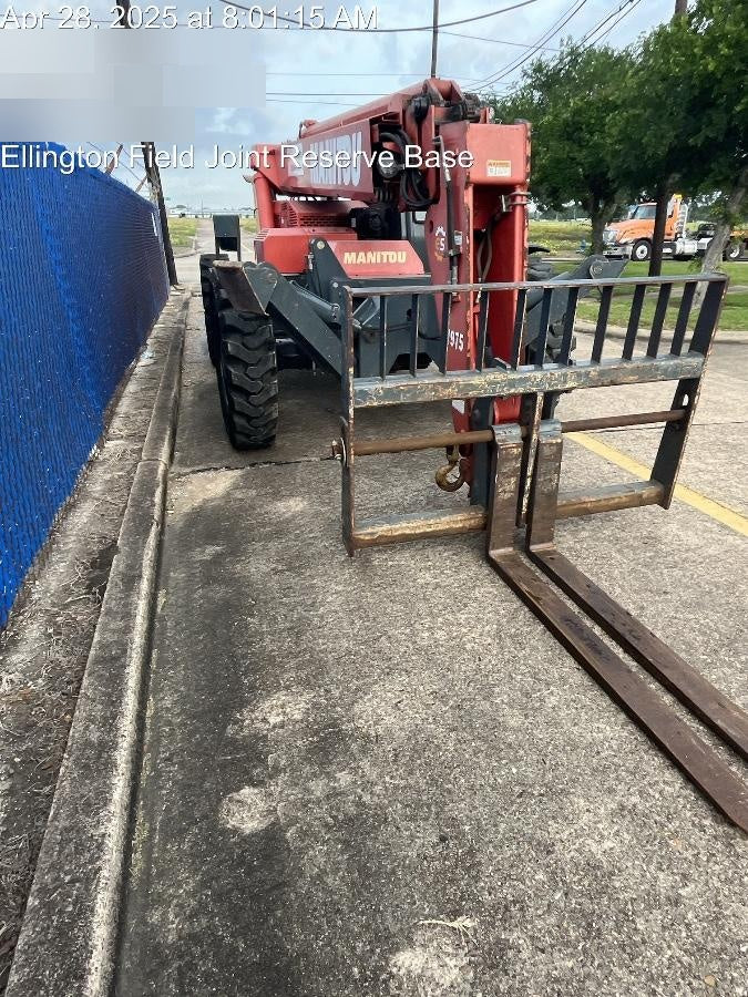 2018 Manitou MTA10055 Manitou MTA 10055 w/Cab/Heat/AC, Work Lights/Strobe, Aux Hyd, Solid Tires, Lift Hook, 66" Carriage, 60" Forks
