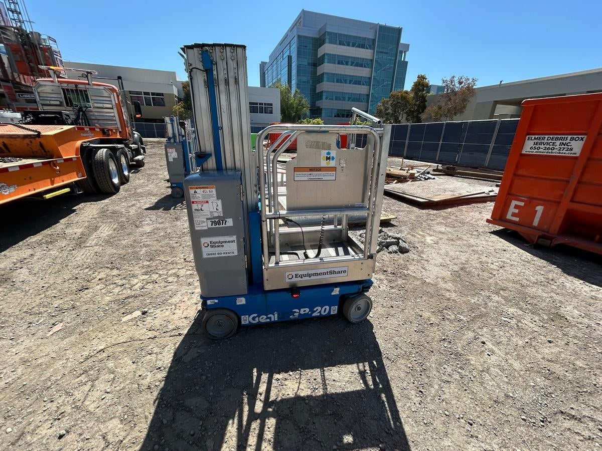 2020 GENIE GR-20