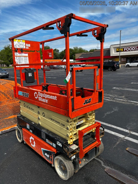 2022 JLG ES1932