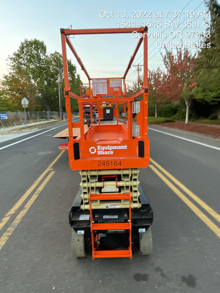 2022 JLG ES2632