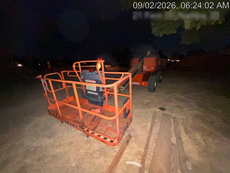 2021 JLG 400S