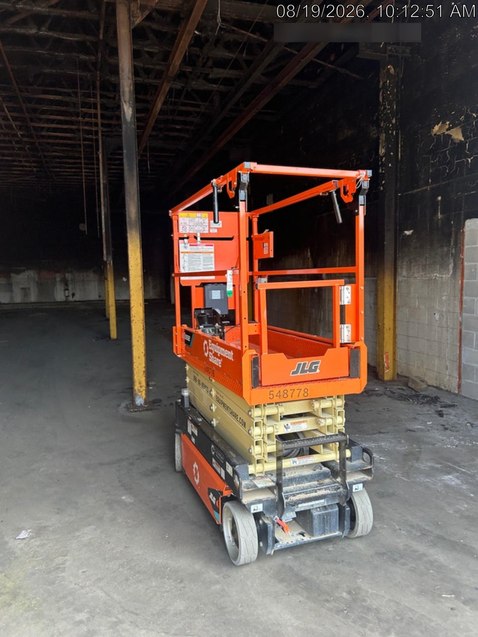 2025 JLG ES1932