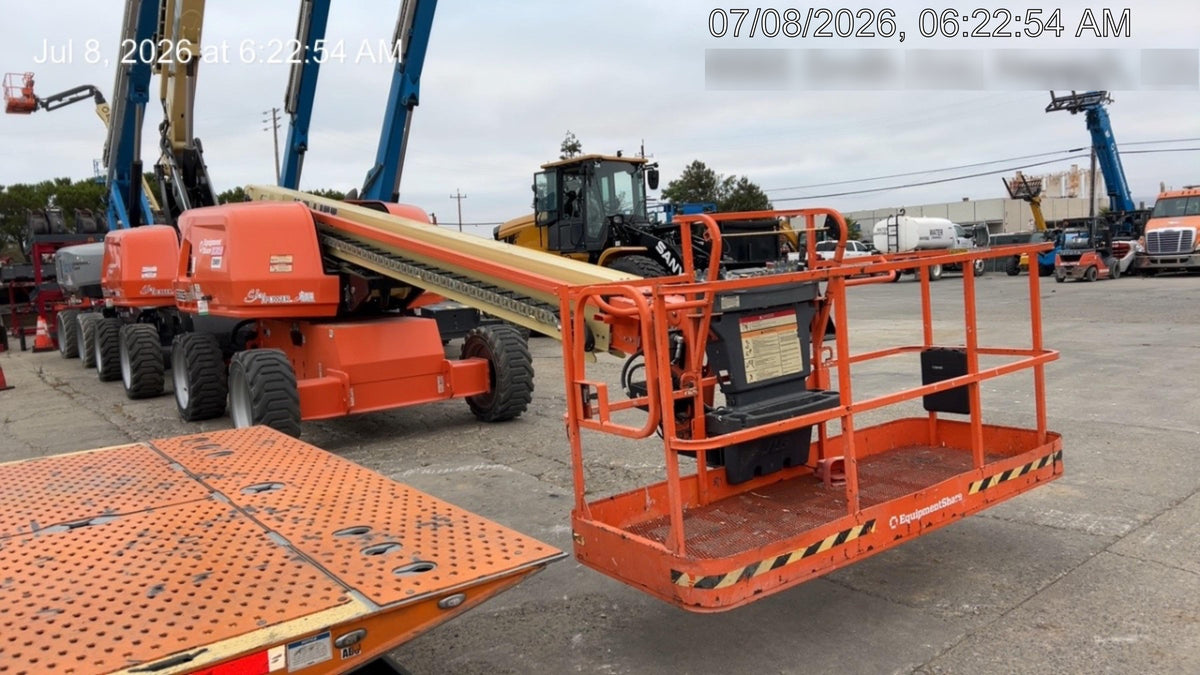 2022 JLG 600S