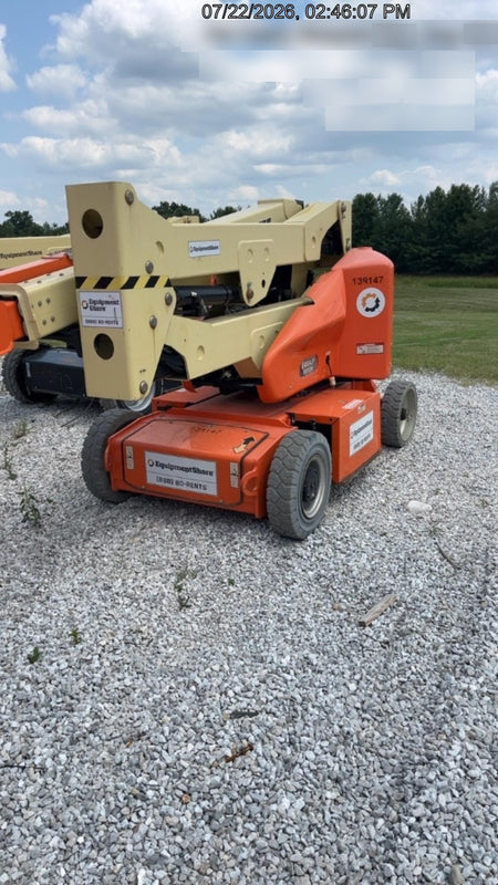 2021 JLG E400AJP Narrow