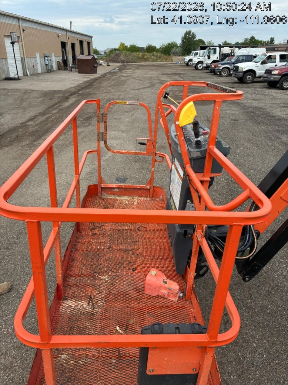 2019 JLG 860SJ
