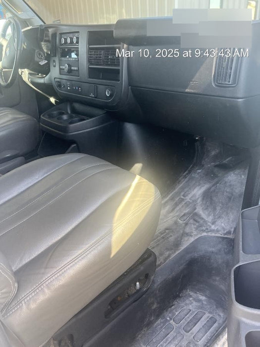 2023 CHEVROLET Express Van - Rental