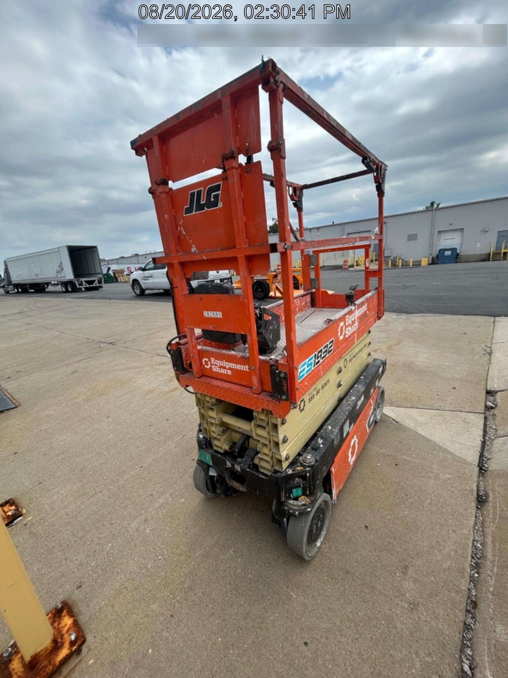 2022 JLG ES1932