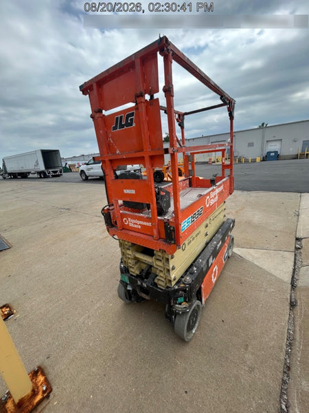 2022 JLG ES1932