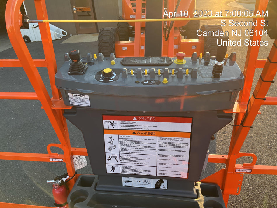 2023 JLG 600AJ