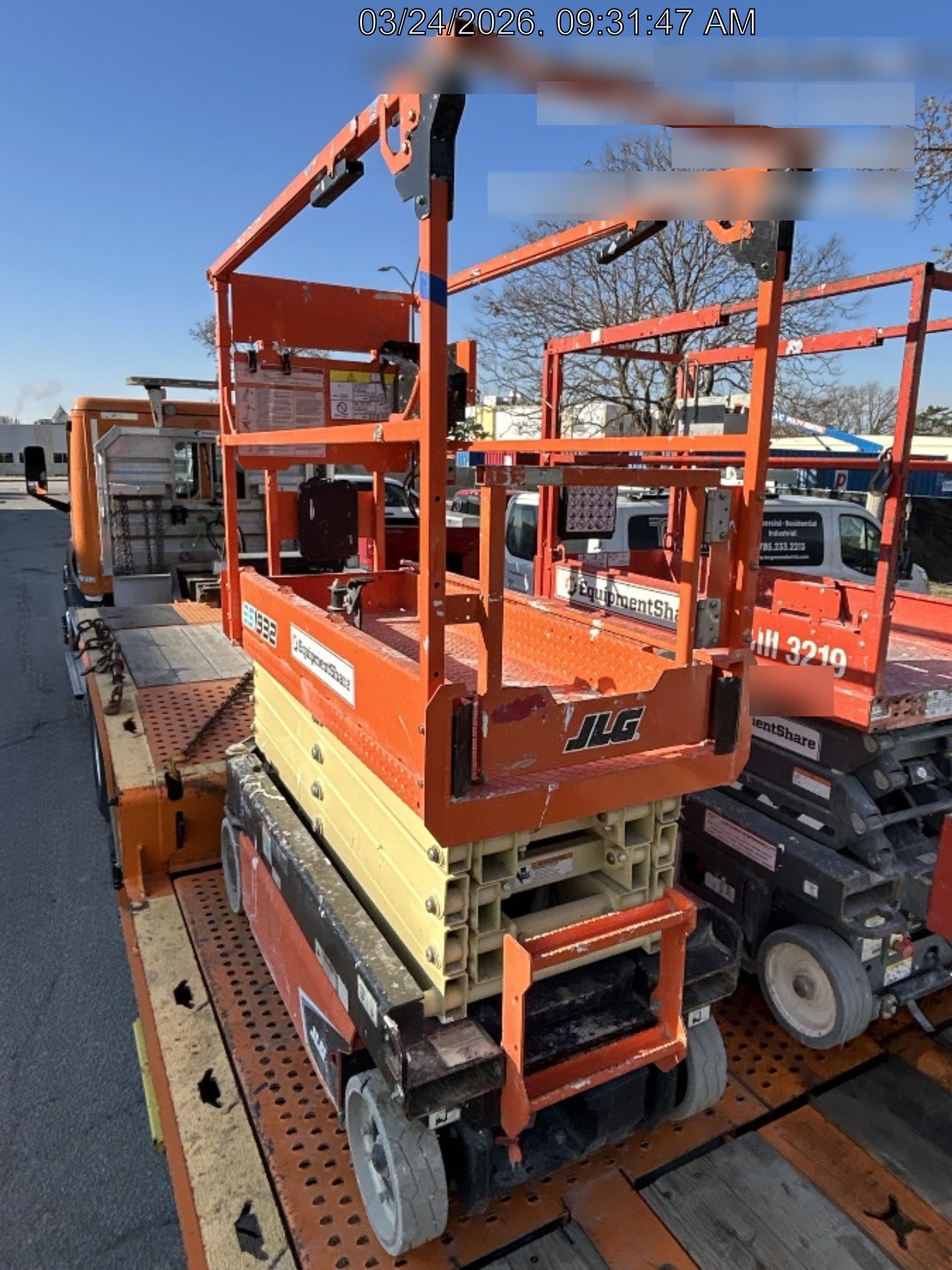 2021 JLG ES1932