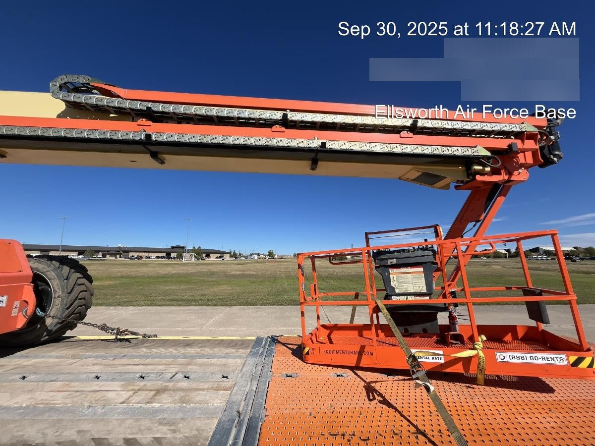 2022 JLG 1350SJP