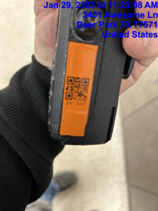 2023 MOTOROLA R7 DISPLAY