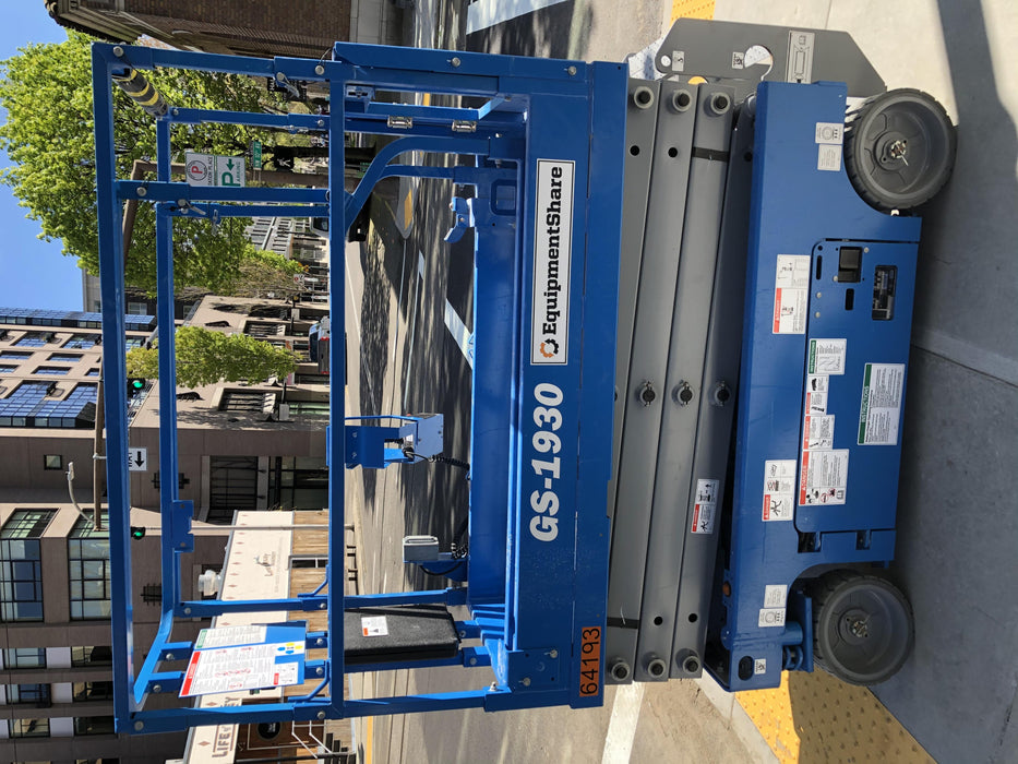 2020 Genie GS-1930 Solid Non Marking Tires, Beacon, Folding rails with half height swing gate, 800W Inverter