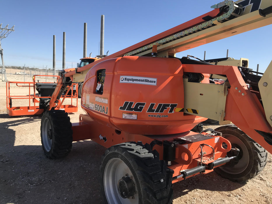 2019 JLG 600AJ