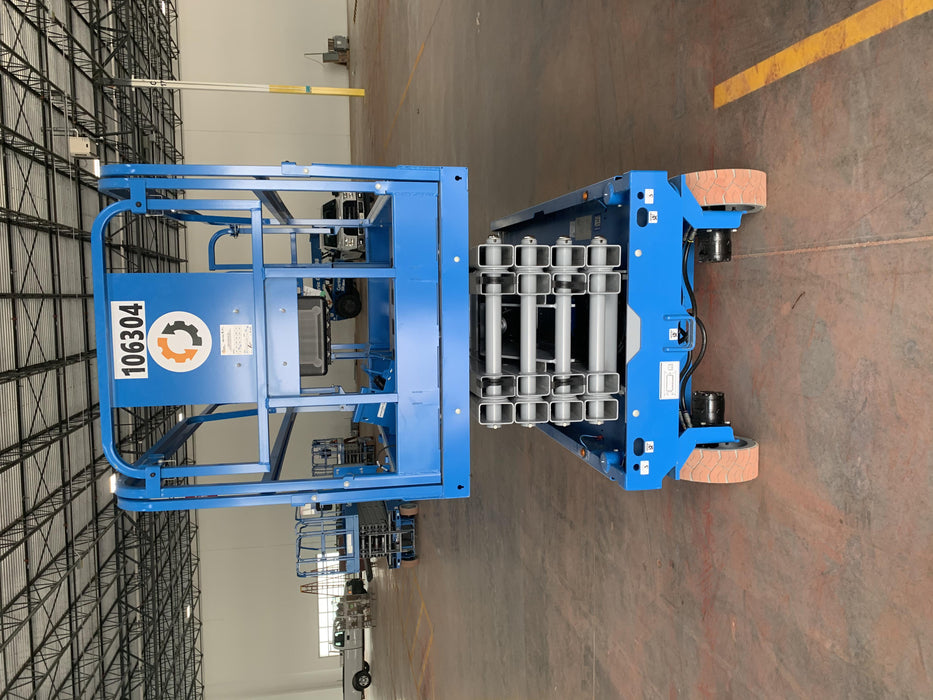 2020 Genie GS-3246 Standard, Folding full height swing gate