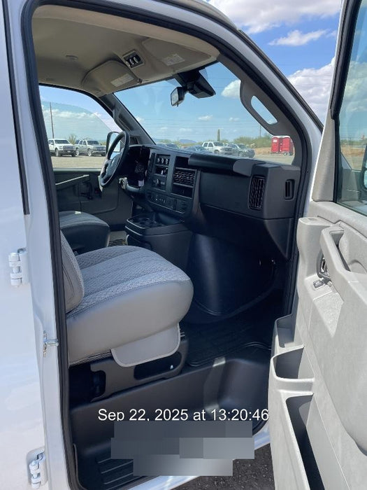 2025 CHEVROLET Express Van - Rental