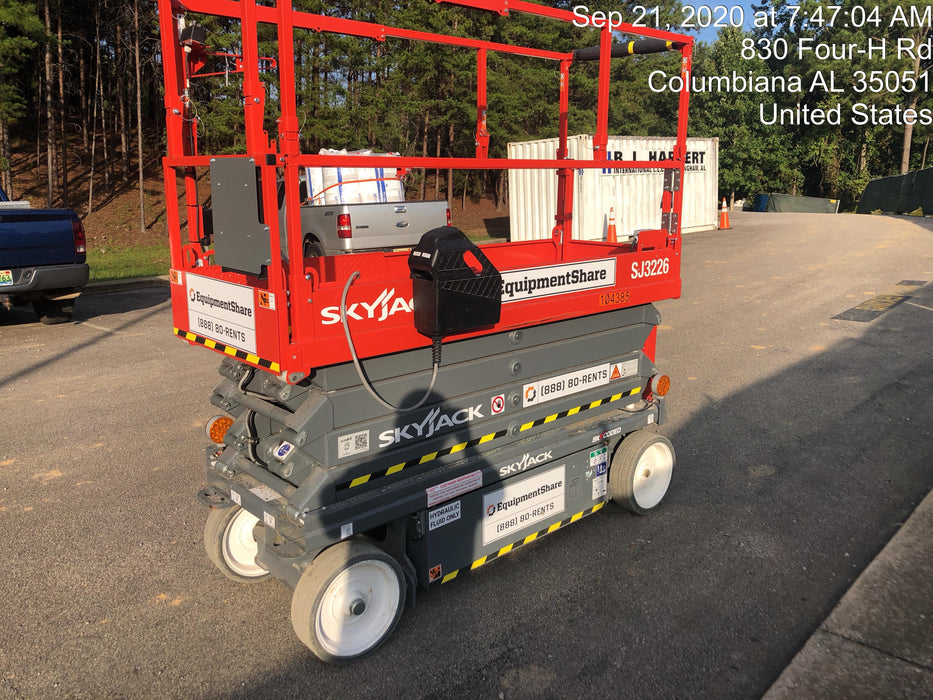 2020 Skyjack SJIII-3226 Solid NM Tires, Half height spring hinged entry gate, Dual Beacons