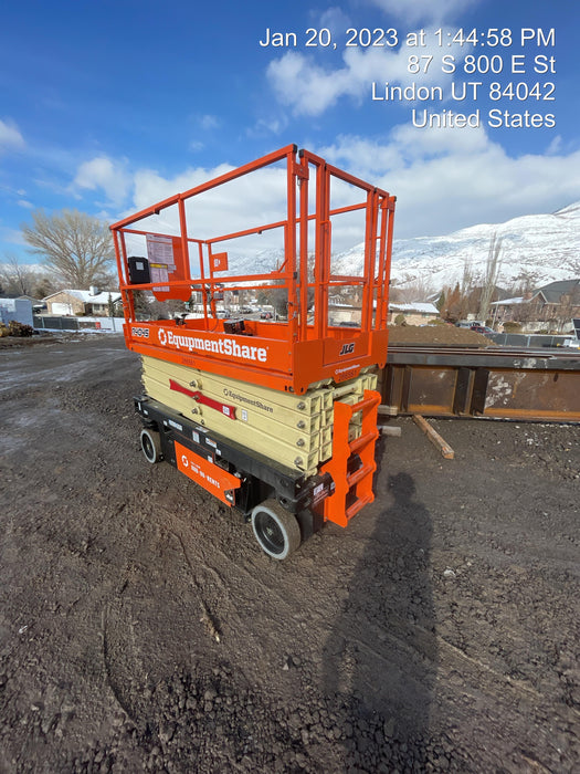 2022 JLG R4045