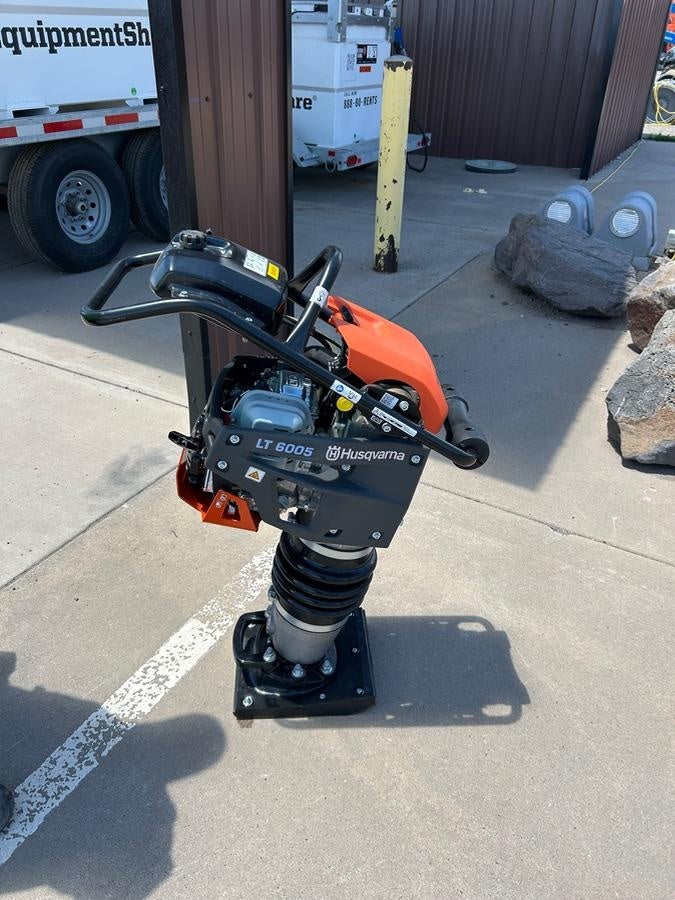 2025 HUSQVARNA LT6005