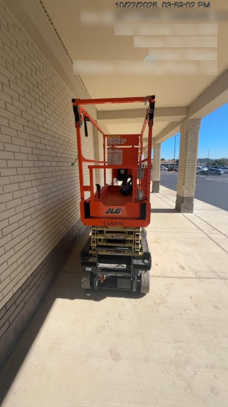 2025 JLG ES1932